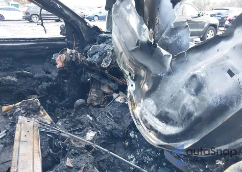 2021 Jeep Grand Cherokee Limited 4X4 z USA, uszkodzony, nr VIN 1C4RJFBG9MC504181